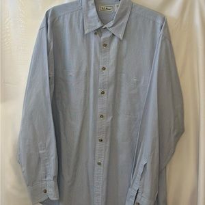 L.L.Bean Men’s long sleeve button down shirt